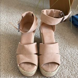 Wedge sandals